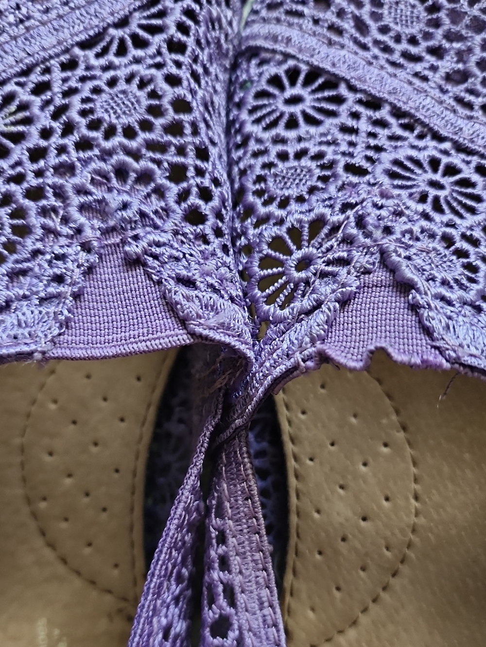 TOMS SHOES - Picture 6 of 9